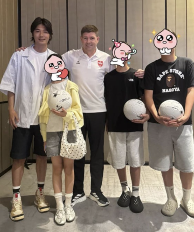   기성용 딸 시온, 제라드와 만난 특별한 순간…훌쩍 큰 근황도 화제