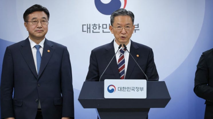 <b>정성호</b> 장관, 투표용지 부족 진상규명 촉구