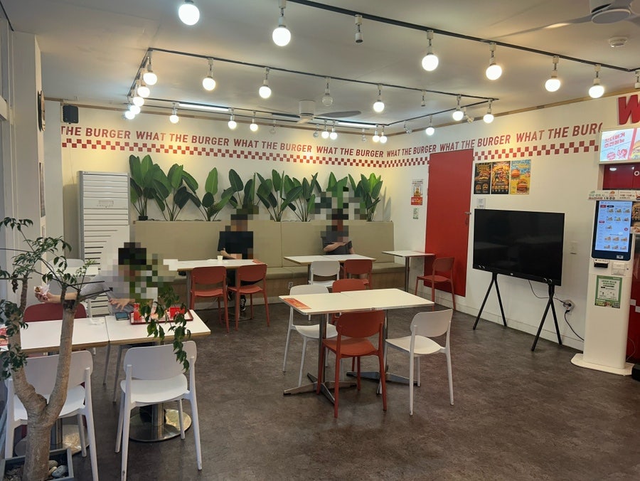 왓더버거 부산가야점 사진 2