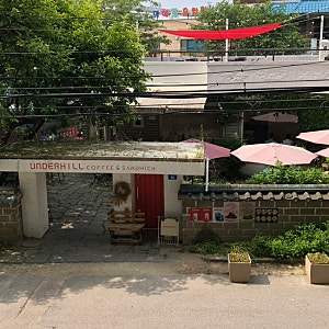 천안 아산 곡교천 은행나무길 카페 #언더힐