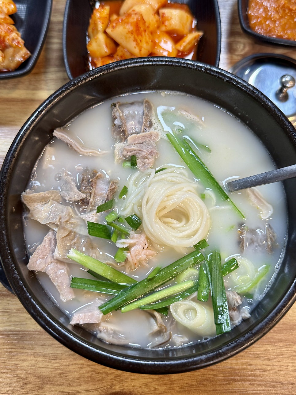 돈꿀돼지국밥 화명점 사진 1