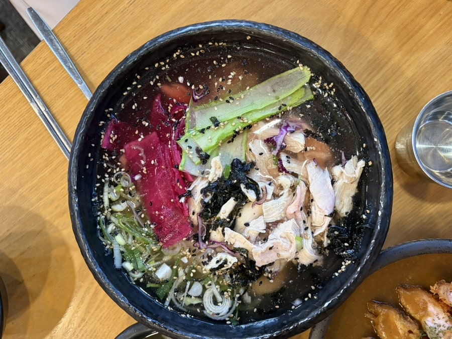 멸치국시와돈까스 사진 6