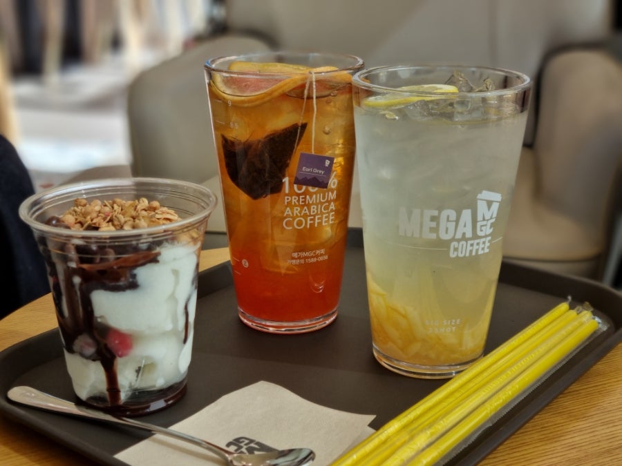 메가MGC커피 익산금마터미널점 사진 3