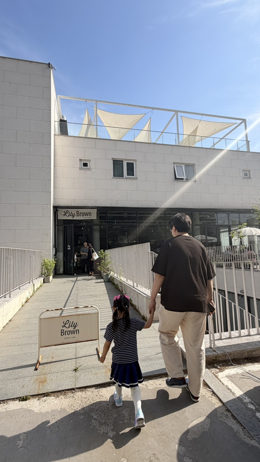 릴리브라운 사진 3