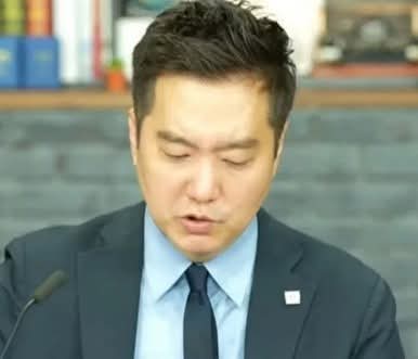 가세연 <b>김세의</b> 누나, 동생 때문에 억울하게 <b>압구정 아파트</b>를 김수현....