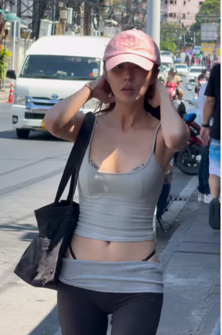 모델 김보라 톱스타 몸매 대역서 130만 인플루언서로 변신한 최근 근황
