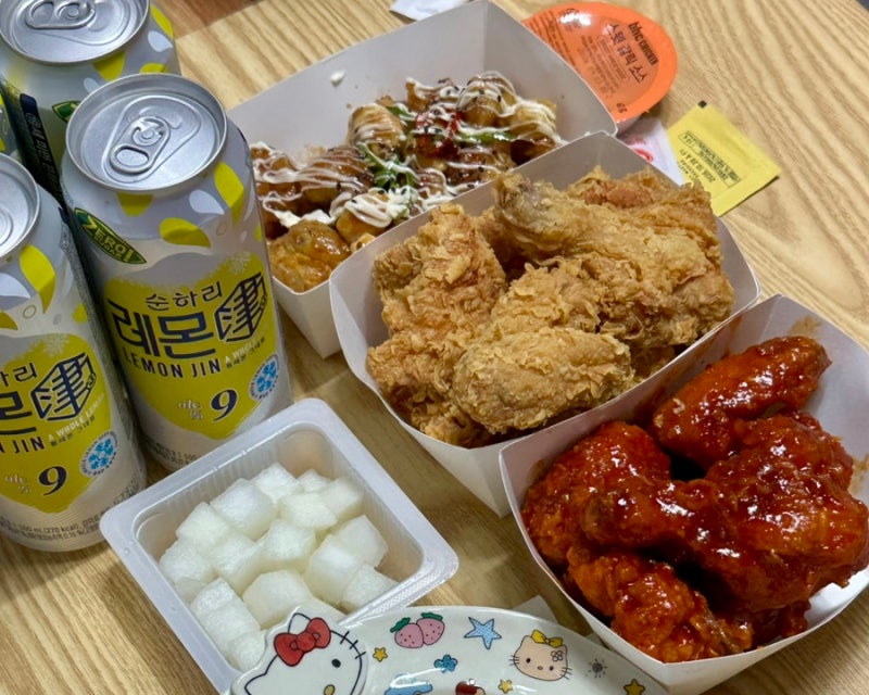 BHC 반반치킨 맛초킹 닭똥집 튀김