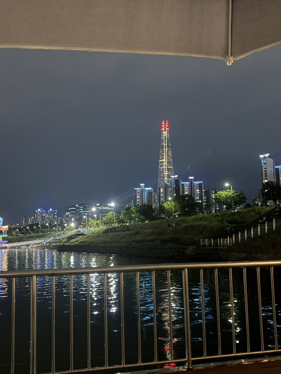 BHC치킨 잠실선착장점 사진 1