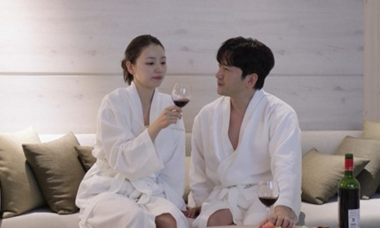 <b>이민우</b> 신혼여행서 꺼낸 한마디, <b>아내</b>가 당황한 이유