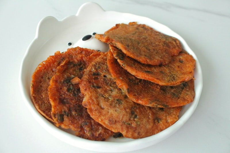 장마철 비 오는 날 맛있는 술안주 레시피 김치전 부침가루 없이 부치기