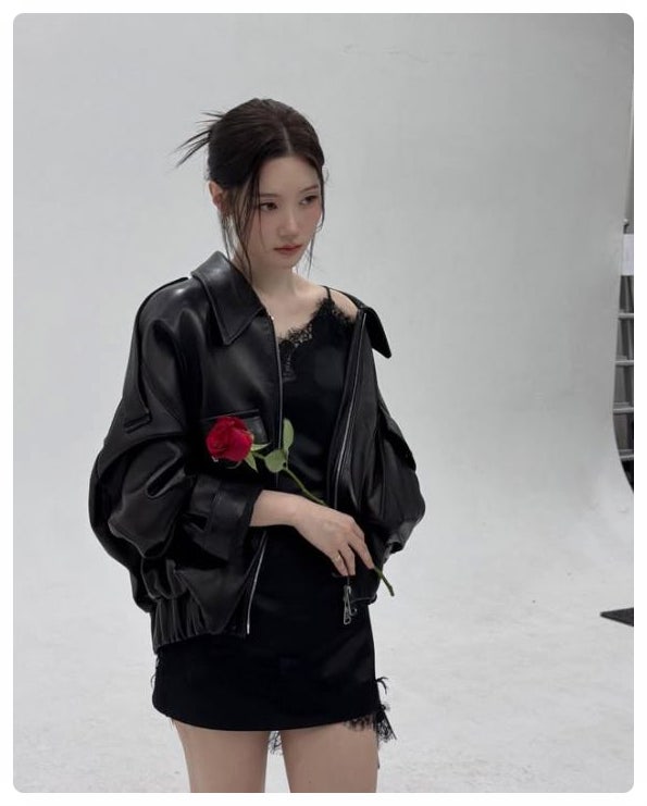 정채연 후드티와 선글라스 청순한 사복 패션, 아이오아이 데뷔 10주년 완전체 활동