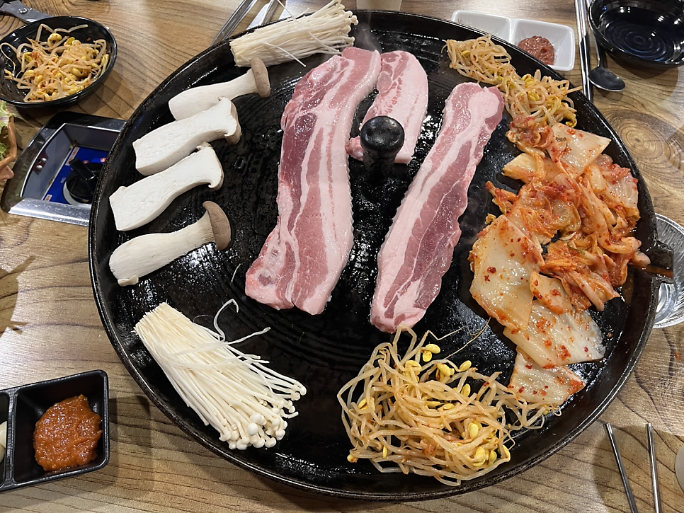김치왕뚜껑삽겹살 사진 5