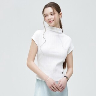  로엠 모크넥 반팔 티셔츠 RMHWG25NT2 - 베이직핏 모크넥 상의 디테일 분석 및 활용 가이드