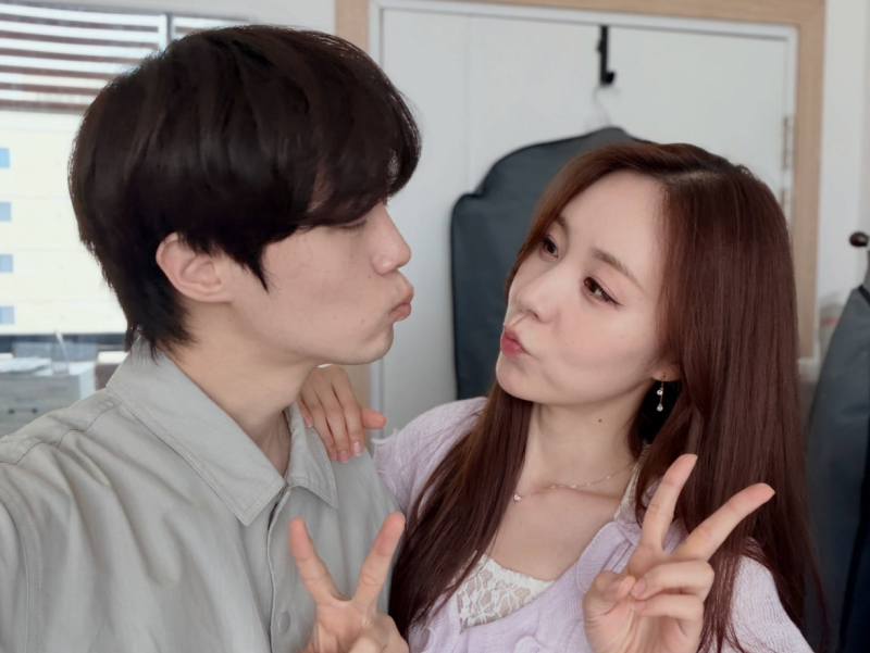 '오늘도 사랑해' 기념일 아닌데도 화제 된 간미연 황바울 부부 사진