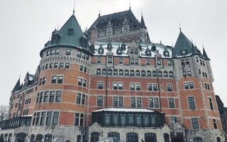 퀘벡 시와 몽모렌시 폭포 종일 탐험 - 북미 역사 이해 및 대자연 지질학 관찰
