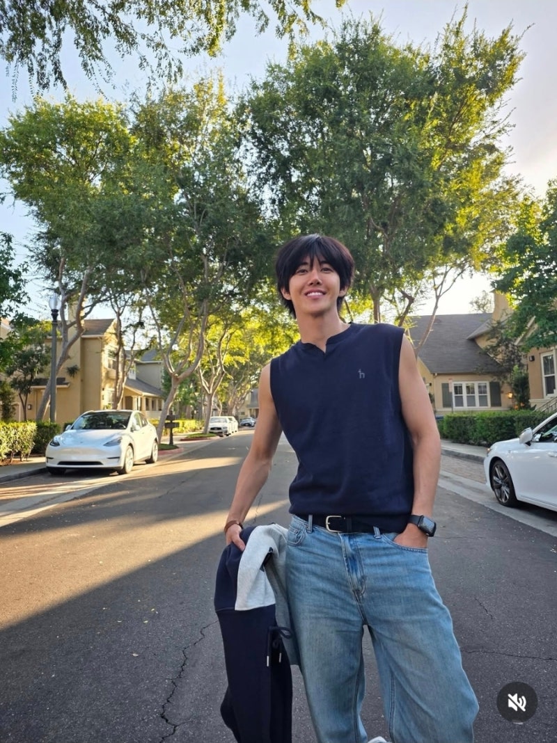 "종이인형은 잊어라" 황광희,LA에서 포착된 역대급 벌크업 몸매