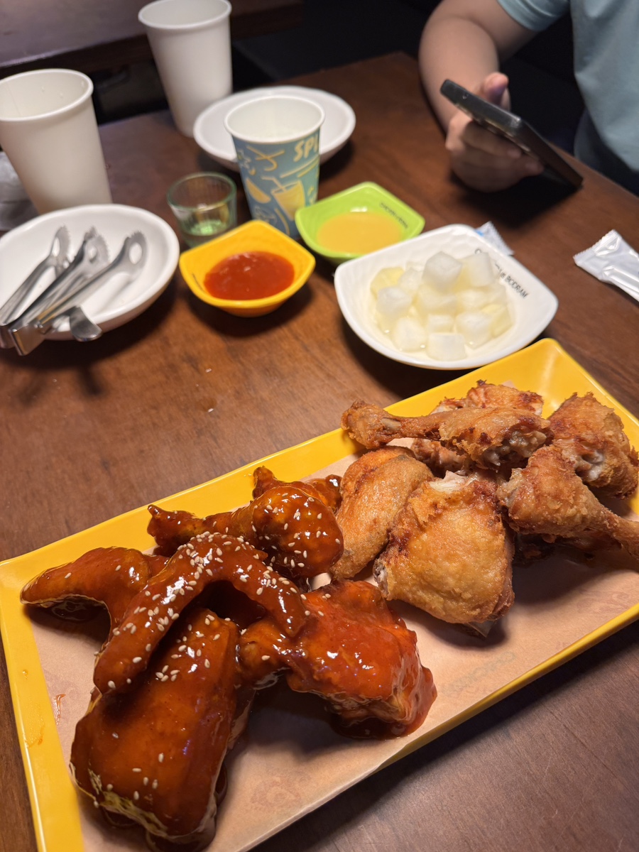 보드람치킨 안양석수점 사진 6
