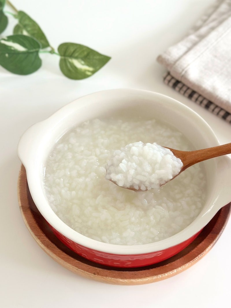 밥으로 흰죽 끓이는법 1:4 황금비율 기억하세요!
