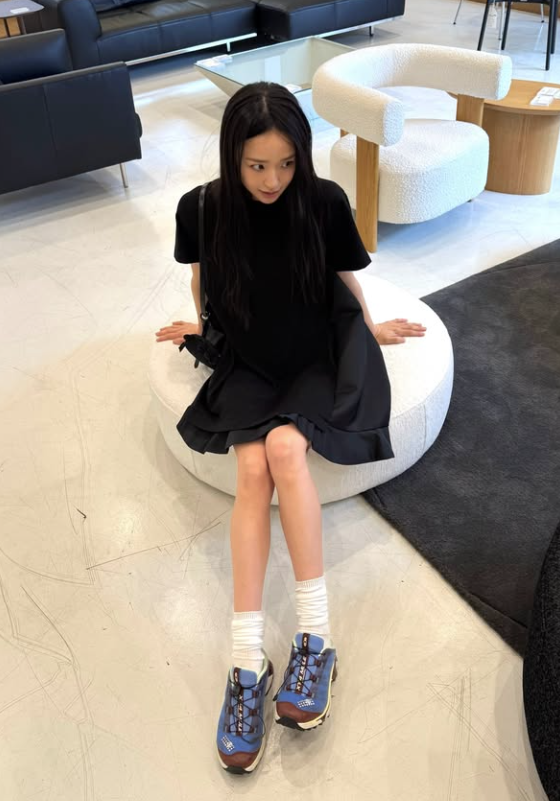 손연재 살로몬 운동화 가격, 여름 코디 속 숨은 매력과 단점