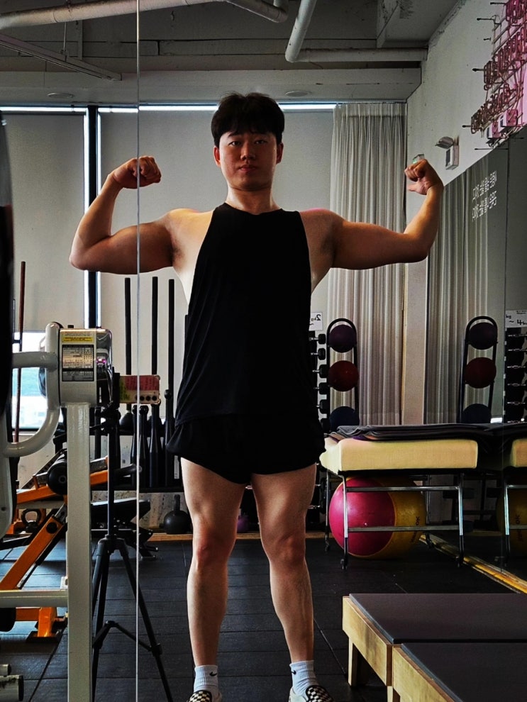  남자 벌크업 체형 분석 어깨 넓은 몸 만드는 운동 루틴