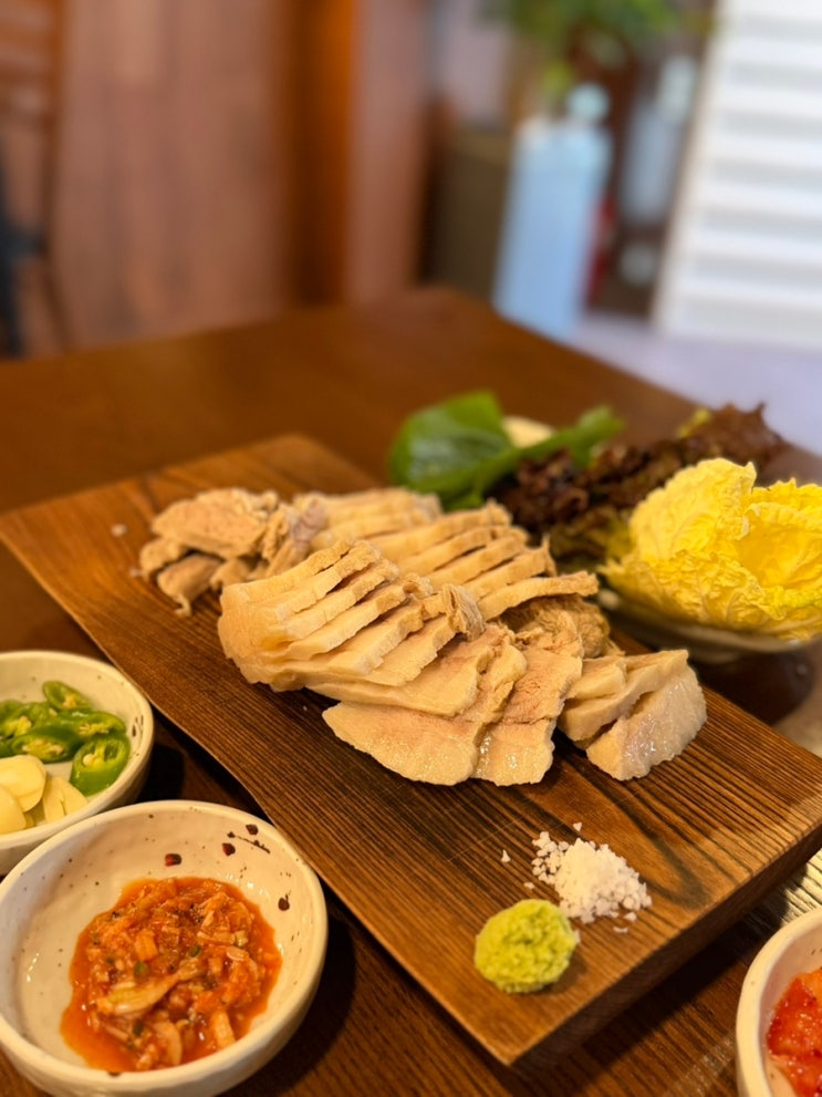  신당 맛집 괸당: 제주 스타일 술집, 막걸리 한잔하기 좋은 식당