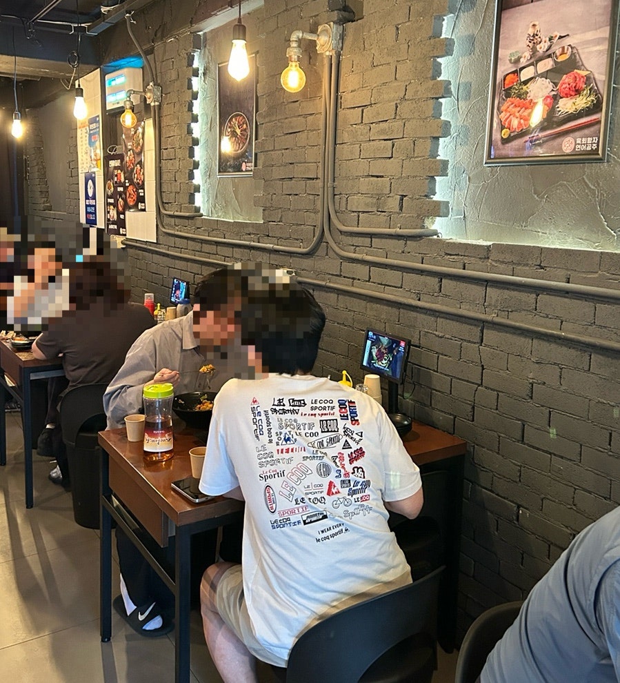 육회왕자연어공주 오산세교점 사진 6