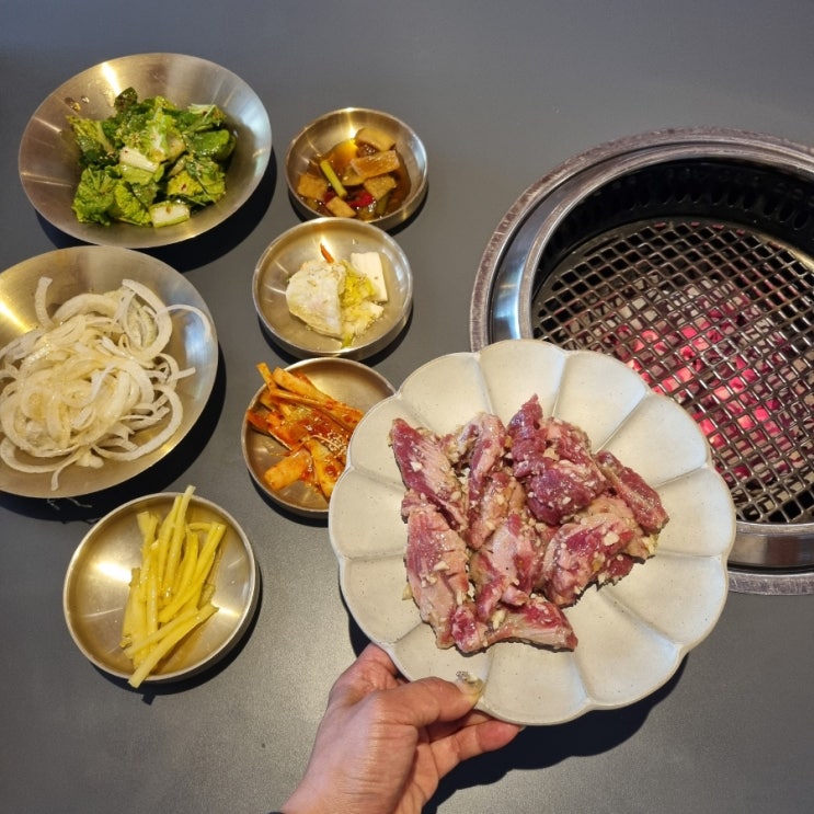  석촌호수고기집 화목집 소갈비살과 토장찌개