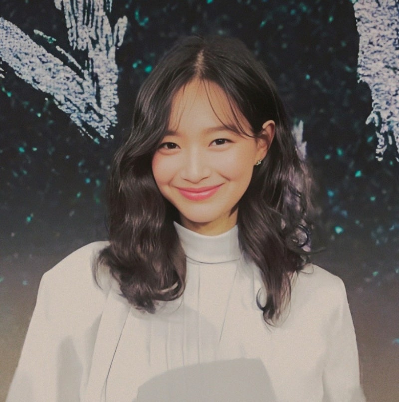 신민아 중단발 히피펌, 단발에서 기르고 싶어지는 헤어