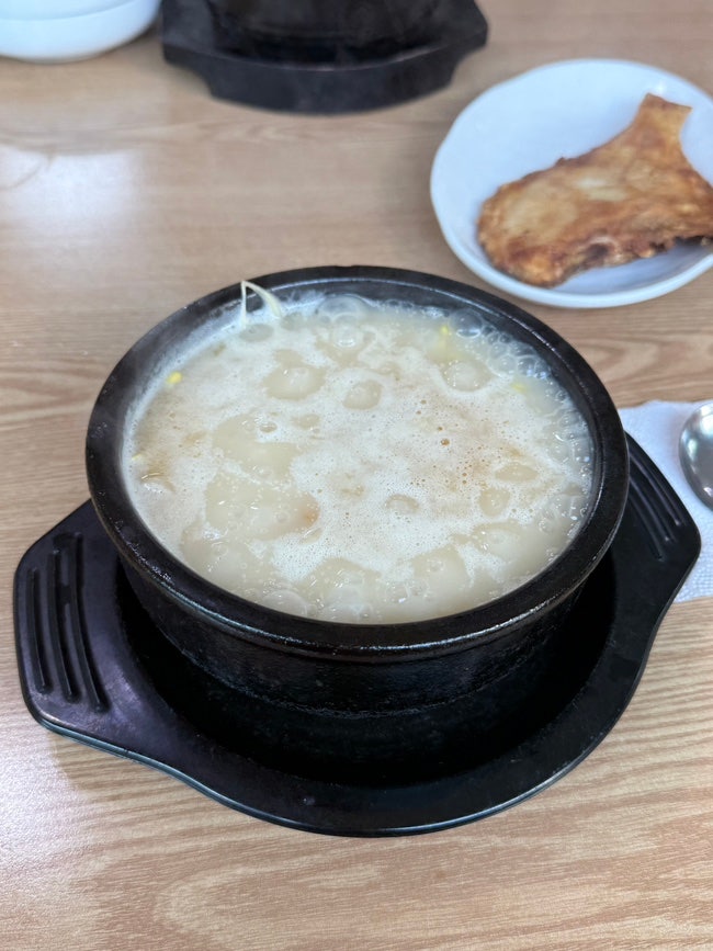 양양 속초 맛집 감나무식당 송이황태해장국 아침식사 추천 후기