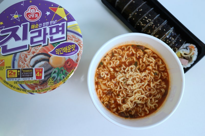 오뚜기 신상 진라면 약간매운맛 용기컵 칼로리 차이