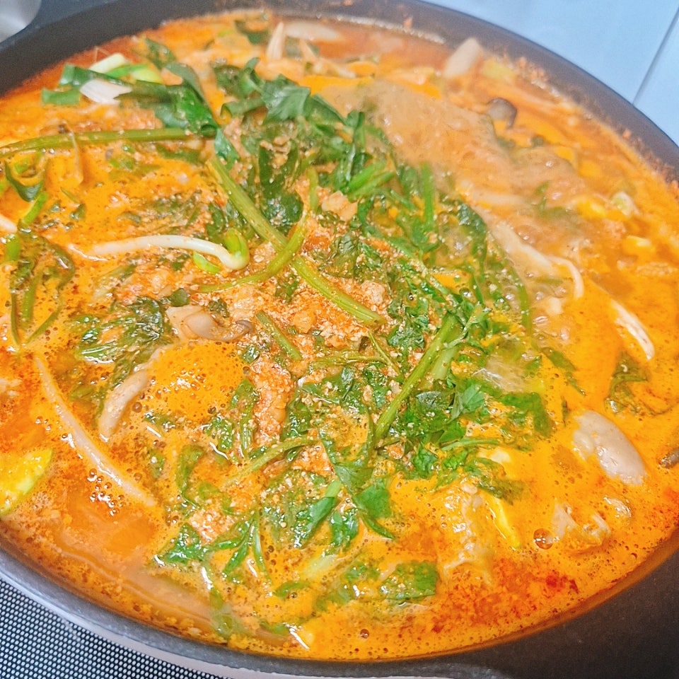 뻘숯불갈비곱창전골 사진 4
