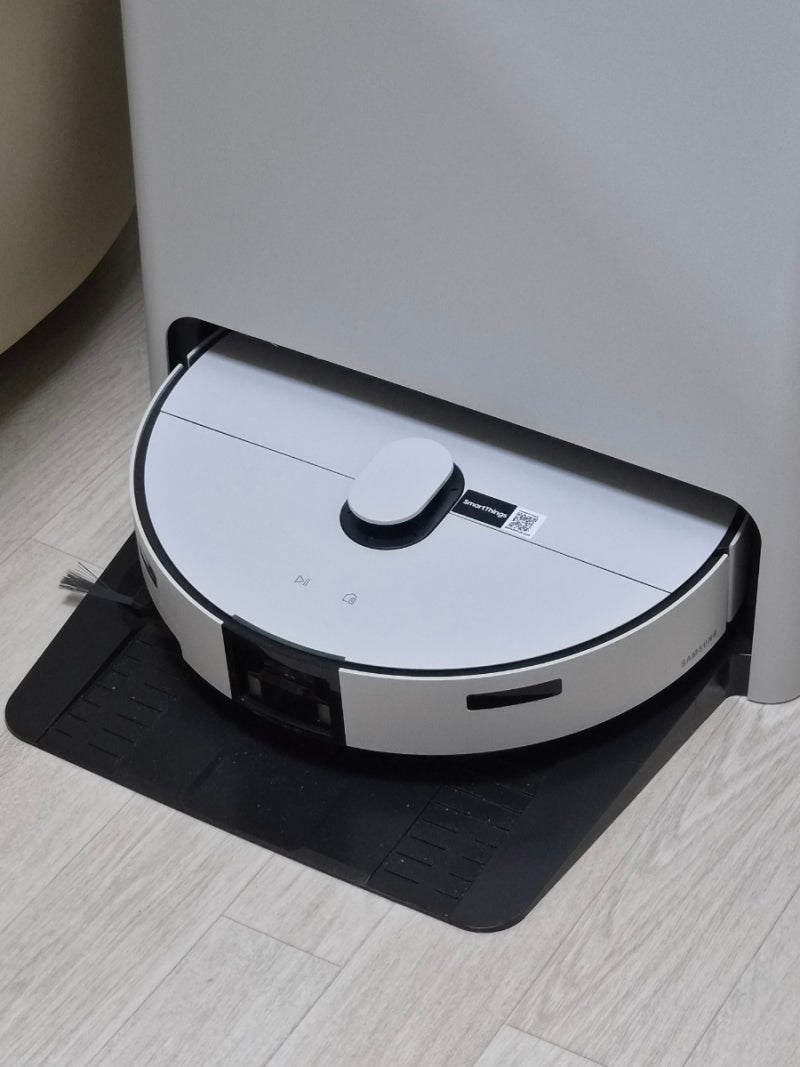 삼성 비스포크 AI 스팀 플러스 VR80F01AD 새틴 그레이지, 부모님댁에서 써보고 LG 유저가 느낀 현....