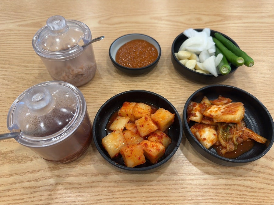 욱이국밥 사진 6