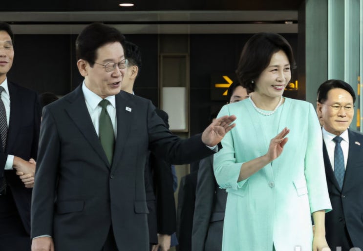 대통령 G7 계기 유럽 <b>순방</b> 출국…여당 지도부 <b>환송</b> 불참 눈길