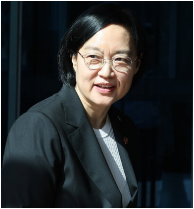 <b>한성숙</b> 총리 후보자, 다<b>주택</b> 논란에 “<b>주택</b> 계속 <b>처분</b> 중”