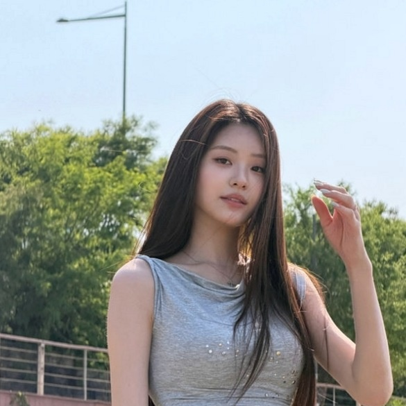 <b>김지민</b>, "친친 스토리" 논란 확산…사과에도 차가운 여론