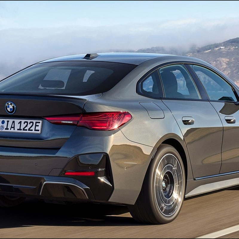 BMW i4 M50, 전기차인데 3.9초? 재미 포기 안 한 이유