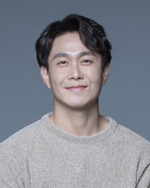 연극 동아리 출신이 1,600만 코미디 흥행을 이끌기까지! 배우 오정세 프로필 및 필수 정주행 ....
