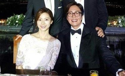 <b>배용준</b> 박수진 근황 공개, <b>싱가포르</b> 공항서 <b>포착</b>된 가족