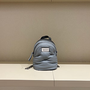 메종 마르지엘라 백팩 미니, 데일리백으로 사랑받는 이유