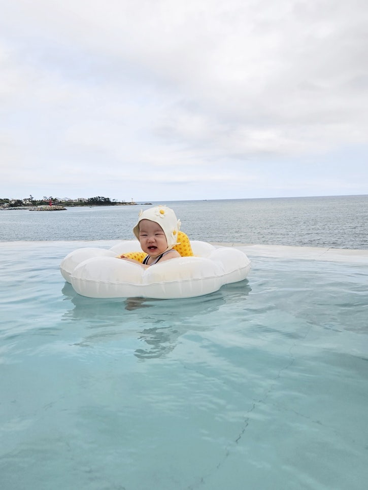 Ulsan Private Pension Nocheon Bawi-tang Hotel Daehae with a Baby