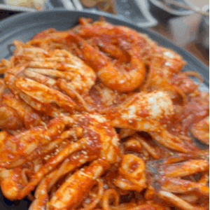 [춘천 해물찜 맛집] 남편이랑 점심 데이트! 역대급 푸짐한 10가지 해물 가득한 싸다아구찜&탕 ....