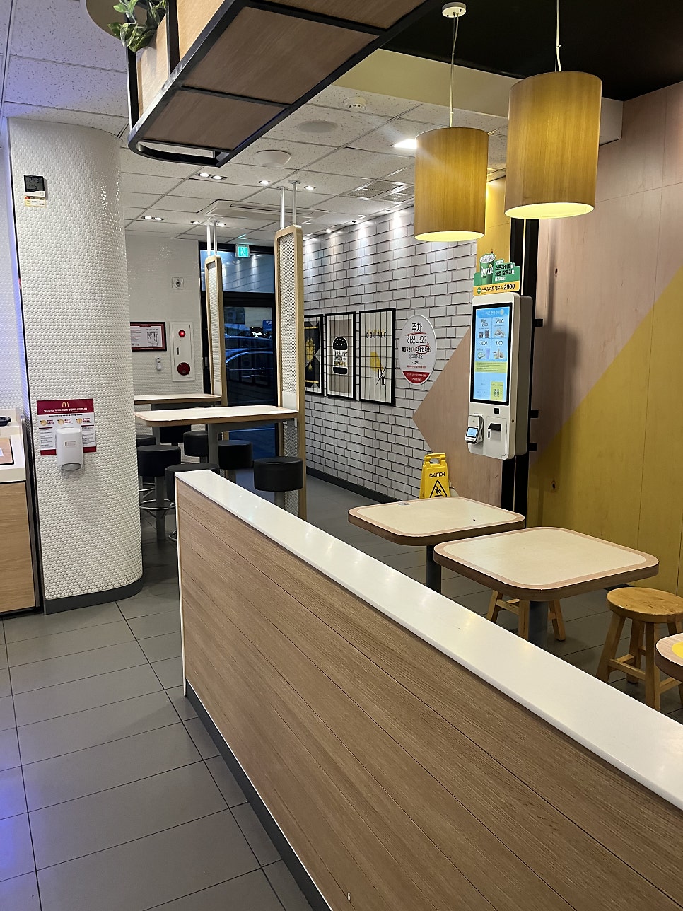맥도날드 부산정관DT점 사진 2