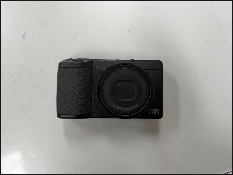 중고 카메라 사이트에서 리코 gr3x hdf 중고 구매했어요