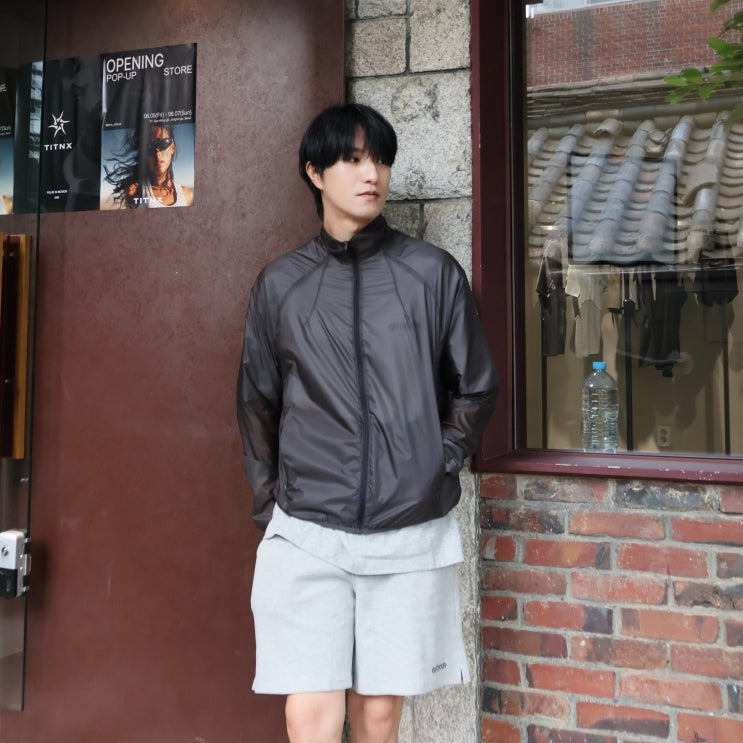  러너들 집중! 남자 여자 러닝복 운동복 티탄 TITNX 경량 바람막이 추천