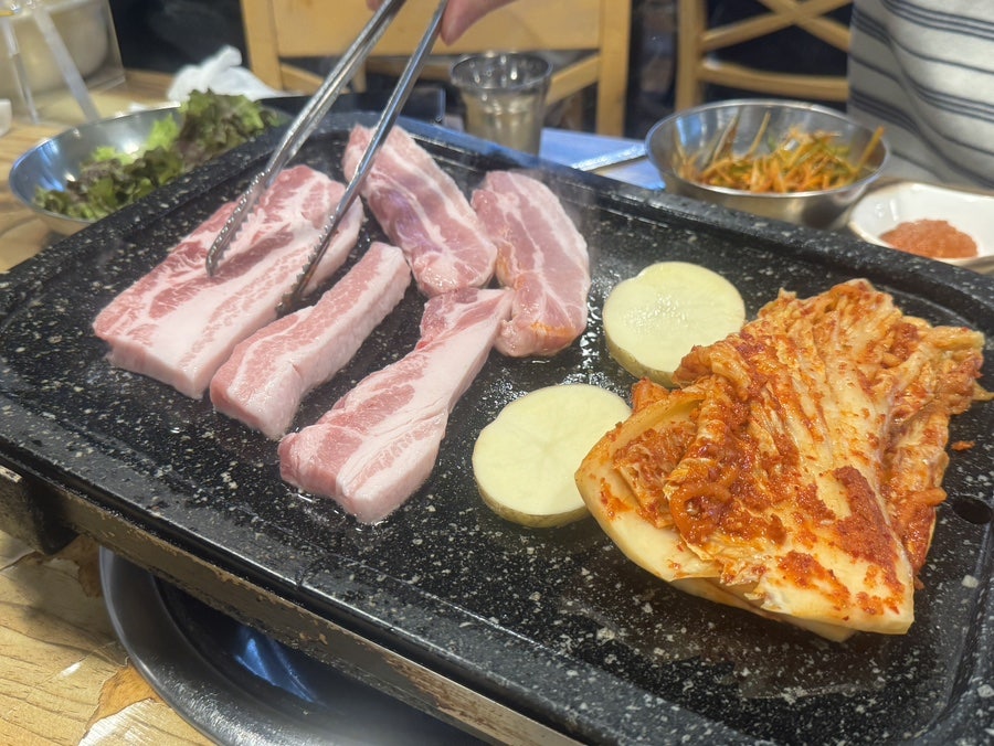 묵은지생삼겹살 사진 4