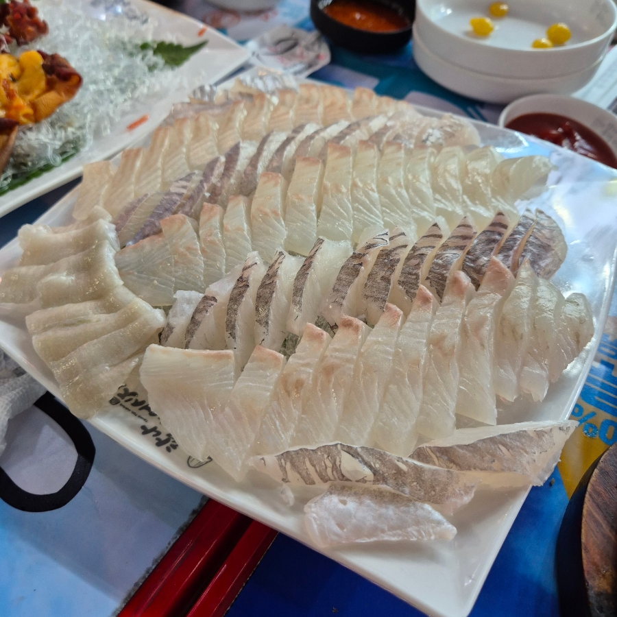 탐나종합어시장 탄현역점 사진 5
