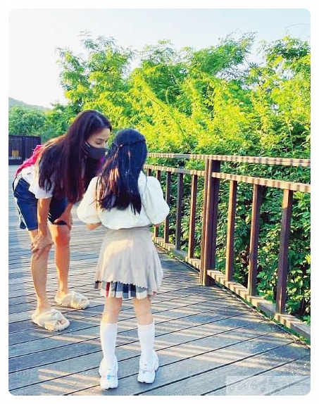 고소영 장동건 결혼 16년 만의 파격, 베일에 싸였던 자녀들까지 공개한 진짜 이유