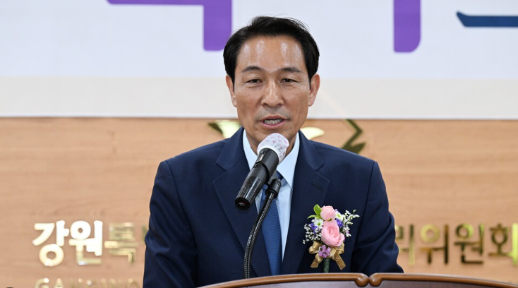 '서울 정치인'이 고향 도백으로 — 우상호 강원도지사, 이념 초월 인수위로 첫발 내딛다