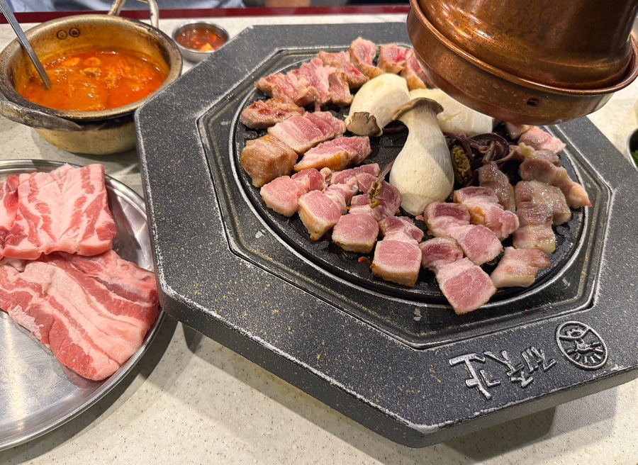 장터보리밥 사진 1